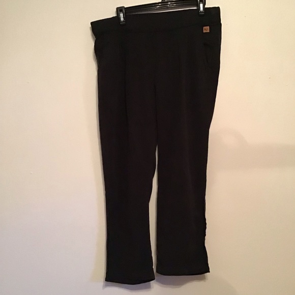 Tentree Langford 7/8 Pant* Tencel - Picture 3 of 3